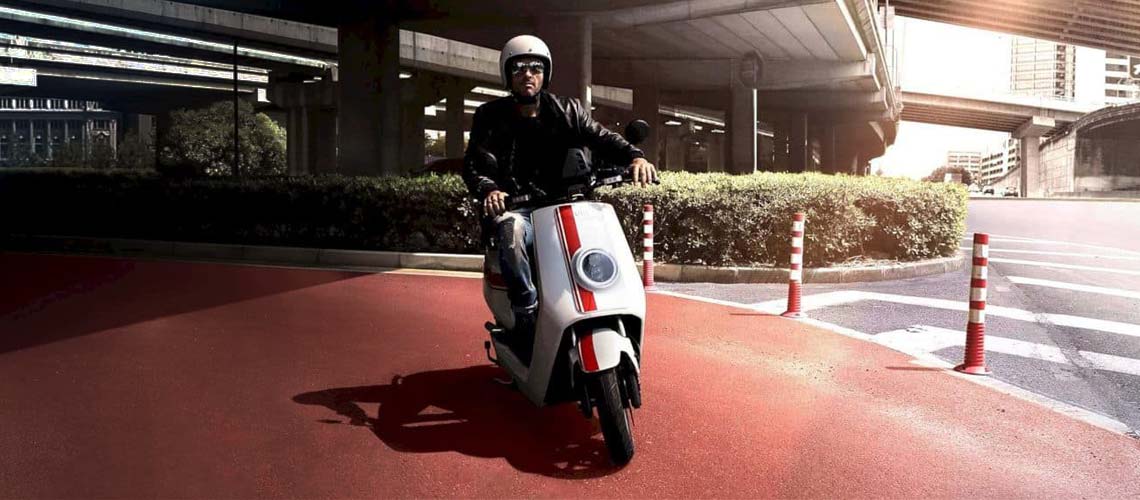 essai scooter electrique-magasin scooter electrique-scooter electrique france-scooter electrique test-mobilitix